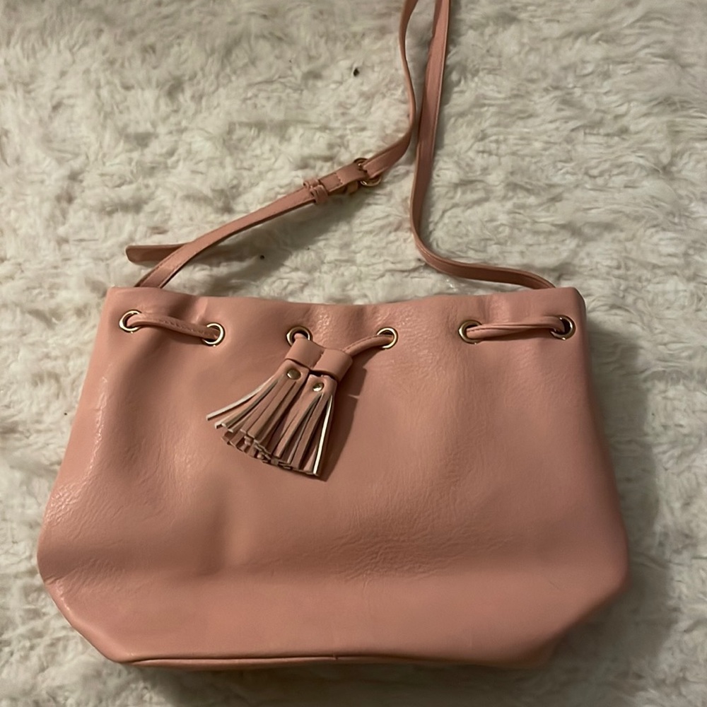 Pink medium crossbody bag
